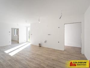 Prodej rodinného domu, Hevlín, 132 m2