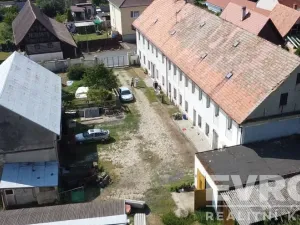 Prodej komerční nemovitosti, Ploskovice - Těchobuzice, Těchobuzice, 1180 m2