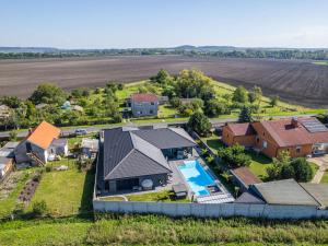 Prodej rodinného domu, Opolany, 241 m2