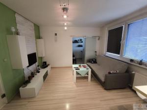 Pronájem bytu 2+1, Olomouc - Lazce, Dlouhá, 43 m2