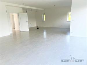 Prodej rodinného domu, Sulice, K Vrchánovu, 410 m2