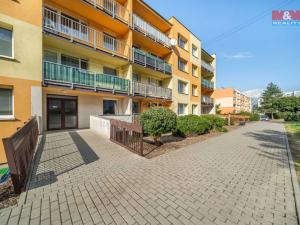 Prodej bytu 2+kk, Jince, Zborovská, 42 m2