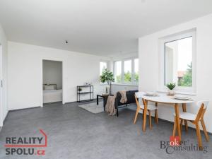 Prodej bytu 2+kk, Praha - Hostavice, Písčitá, 46 m2