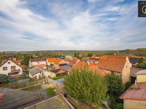 Prodej činžovního domu, Kamenné Žehrovice, Karlovarská třída, 560 m2