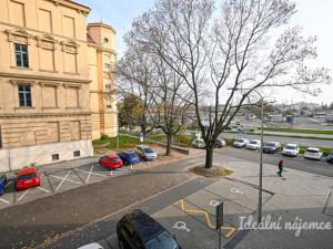Pronájem bytu 1+kk, Brno, Opuštěná, 35 m2
