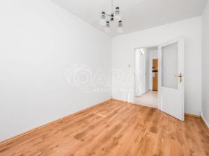 Prodej bytu 2+kk, Praha - Kobylisy, Mirovická, 47 m2