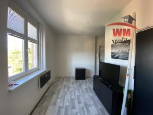 Prodej bytu 1+kk, Karlovy Vary - Doubí, K Linhartu, 24 m2