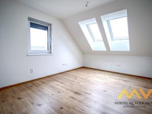 Pronájem bytu 3+kk, Smiřice - Rodov, 80 m2