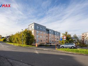 Prodej bytu 3+1, Karlovy Vary - Doubí, Spálená, 83 m2