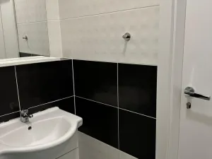 Pronájem kanceláře, Praha - Karlín, Křižíkova, 72 m2