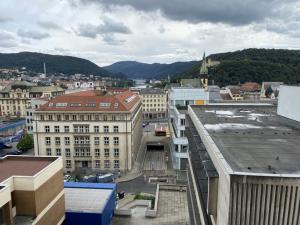 Pronájem bytu 2+kk, Ústí nad Labem - Ústí nad Labem-centrum, Velká Hradební, 51 m2