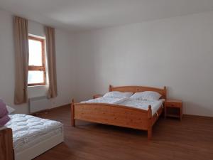 Prodej komerční nemovitosti, Drnholec, Polní, 830 m2