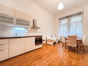 Pronájem bytu 3+kk, Praha - Vinohrady, Chodská, 76 m2