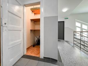 Pronájem bytu 1+kk, Praha - Libeň, Kovářská, 22 m2