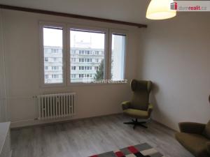 Pronájem bytu 1+kk, Praha - Prosek, Bílinská, 27 m2