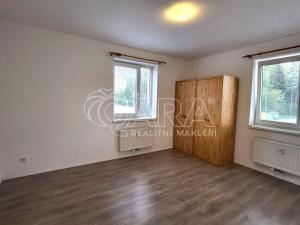 Pronájem bytu 2+kk, Milovice, Armádní, 42 m2