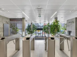 Pronájem kanceláře, Praha - Stodůlky, Laurinova, 1398 m2