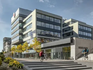 Pronájem kanceláře, Praha - Stodůlky, Laurinova, 1398 m2