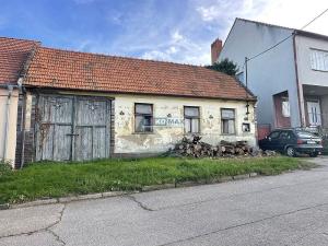 Prodej pozemku pro bydlení, Hlohovec, 1953 m2