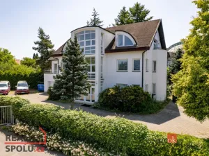 Prodej kanceláře, Průhonice, U Křížku, 447 m2