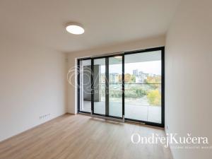 Pronájem bytu 1+kk, Praha - Žižkov, Šrámkové, 40 m2