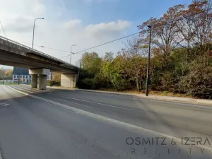 Pronájem komerčního pozemku, Praha, 148 m2