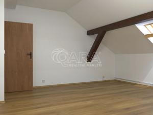 Prodej bytu 3+1, Praha - Bubeneč, Na výšinách, 77 m2