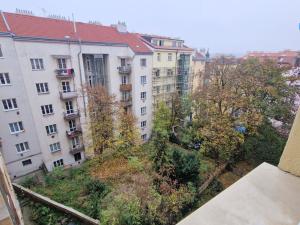 Pronájem bytu 2+kk, Praha - Vršovice, Bulharská, 48 m2