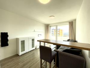 Pronájem bytu 1+kk, Olomouc - Povel, Janského, 4960 m2