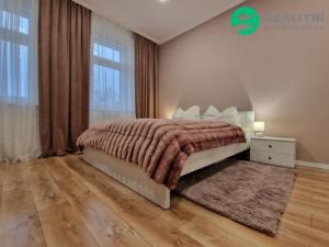 Prodej bytu 2+1, Karlovy Vary - Stará Role, Závodu míru, 94 m2