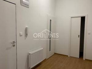 Pronájem bytu 2+1, Kadaň, Mírové náměstí, 60 m2