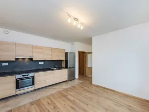 Pronájem bytu 1+kk, Praha - Hodkovičky, Šífařská, 34 m2