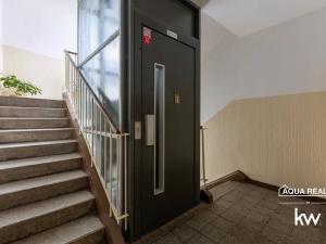 Prodej bytu 3+kk, Karlovy Vary, Šumavská, 68 m2