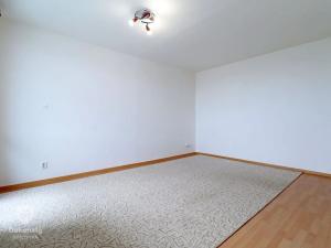 Pronájem bytu 1+kk, Kladno, Litevská, 34 m2