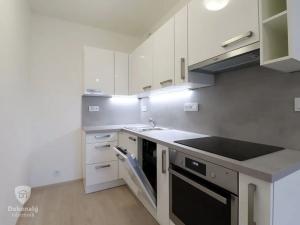 Pronájem bytu 2+kk, Praha - Uhříněves, Františka Diviše, 42 m2