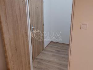 Pronájem bytu 1+kk, Praha - Střížkov, Rumburská, 27 m2