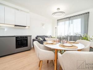 Prodej bytu 3+kk, Praha - Vokovice, Arabská, 56 m2