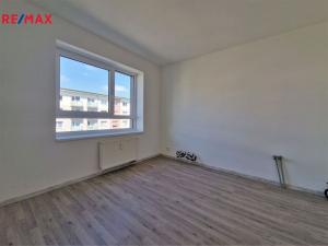 Prodej bytu 3+kk, Milovice - Mladá, Spojovací, 67 m2