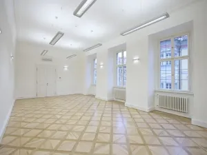 Pronájem kanceláře, Praha - Staré Město, Malé náměstí, 940 m2