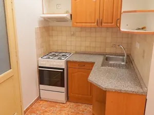 Pronájem bytu 2+kk, Praha - Holešovice, Poupětova, 54 m2