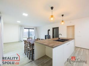 Prodej rodinného domu, Helvíkovice, 198 m2