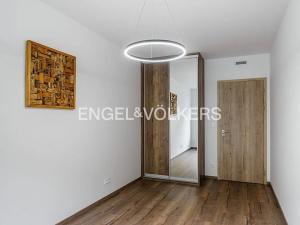 Pronájem bytu 2+kk, Praha - Vysočany, Kolbenova, 51 m2