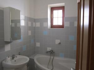 Pronájem bytu 2+kk, Mariánské Lázně, Hlavní třída, 57 m2