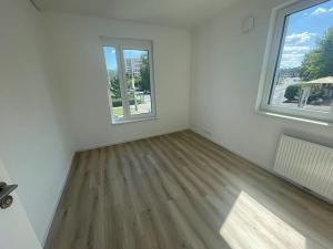 Pronájem bytu 3+kk, Praha - Horní Měcholupy, Milánská, 62 m2