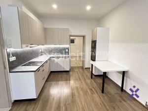 Pronájem bytu 2+kk, Bzenec, náměstí Svobody, 45 m2