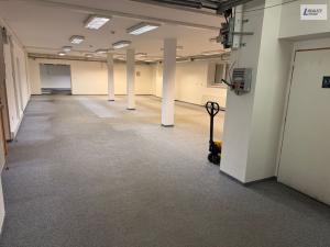 Pronájem obchodního prostoru, Praha - Háje, Hviezdoslavova, 661 m2