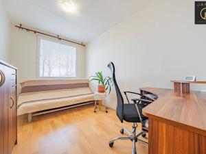 Prodej bytu 3+1, Jince, Zborovská, 65 m2