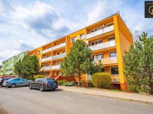 Prodej bytu 3+1, Jince, Zborovská, 65 m2