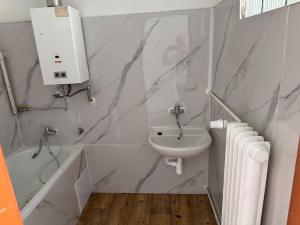 Pronájem bytu 2+1, Chomutov, Pionýrů, 65 m2
