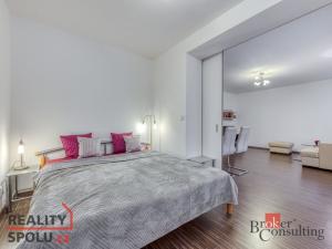 Pronájem bytu 2+kk, Praha, 49 m2